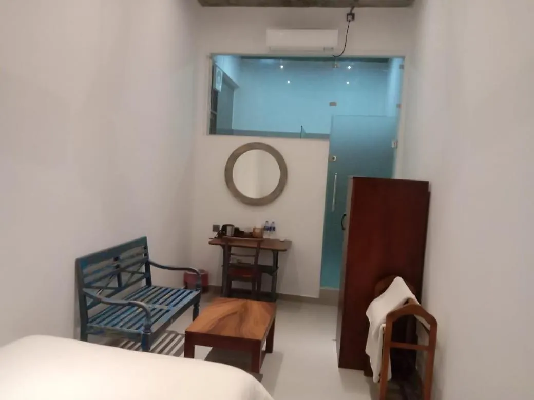 Coza Ceylon Hotel Dehiwala-Mount Lavinia 3*,