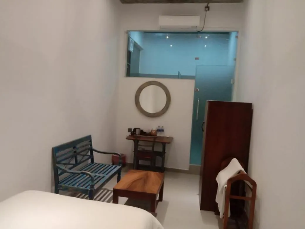 ***  Coza Ceylon Hotel Dehiwala-Mount Lavinia Sri Lanka