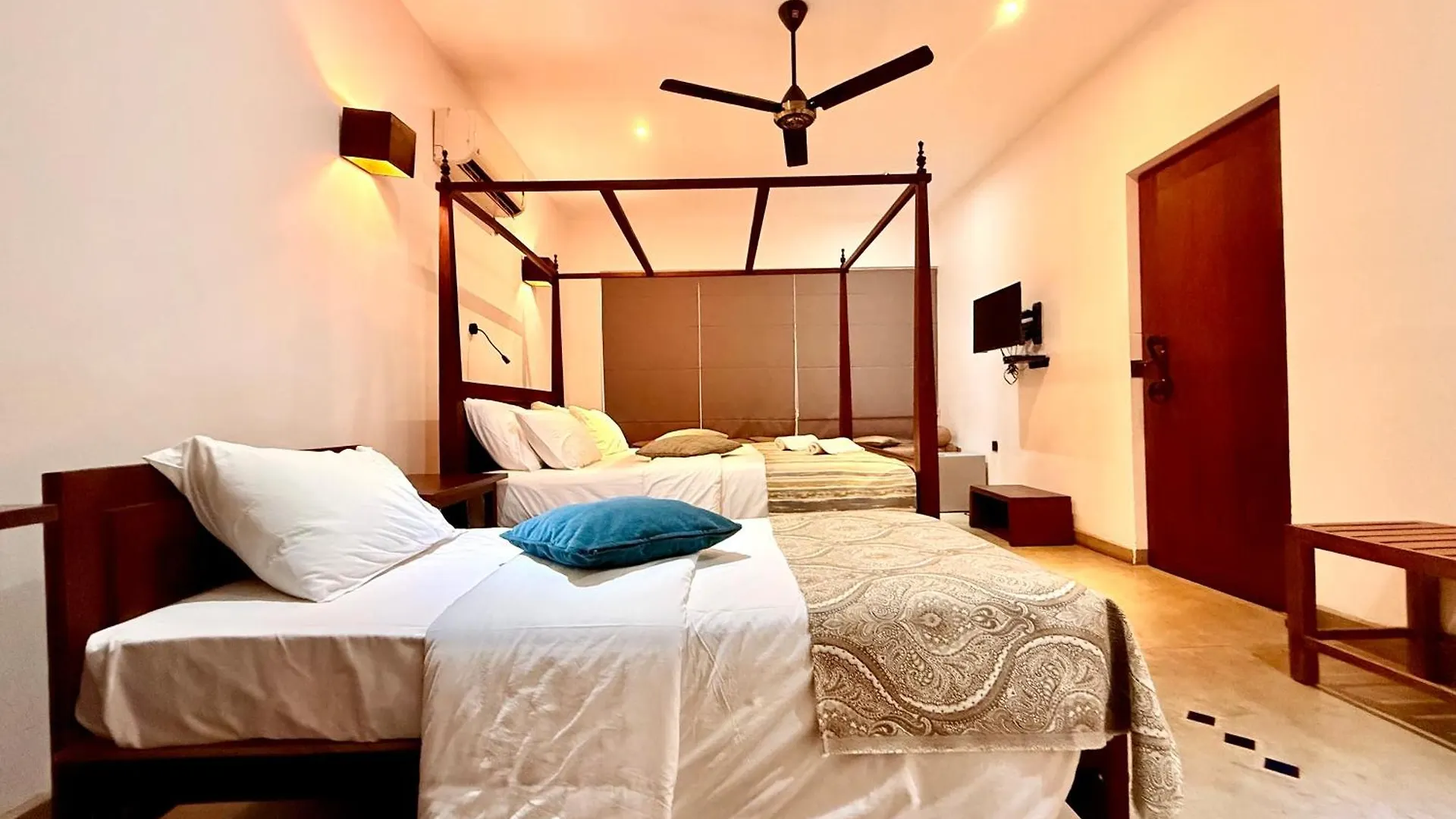 Coza Ceylon Hotel Dehiwala-Mount Lavinia