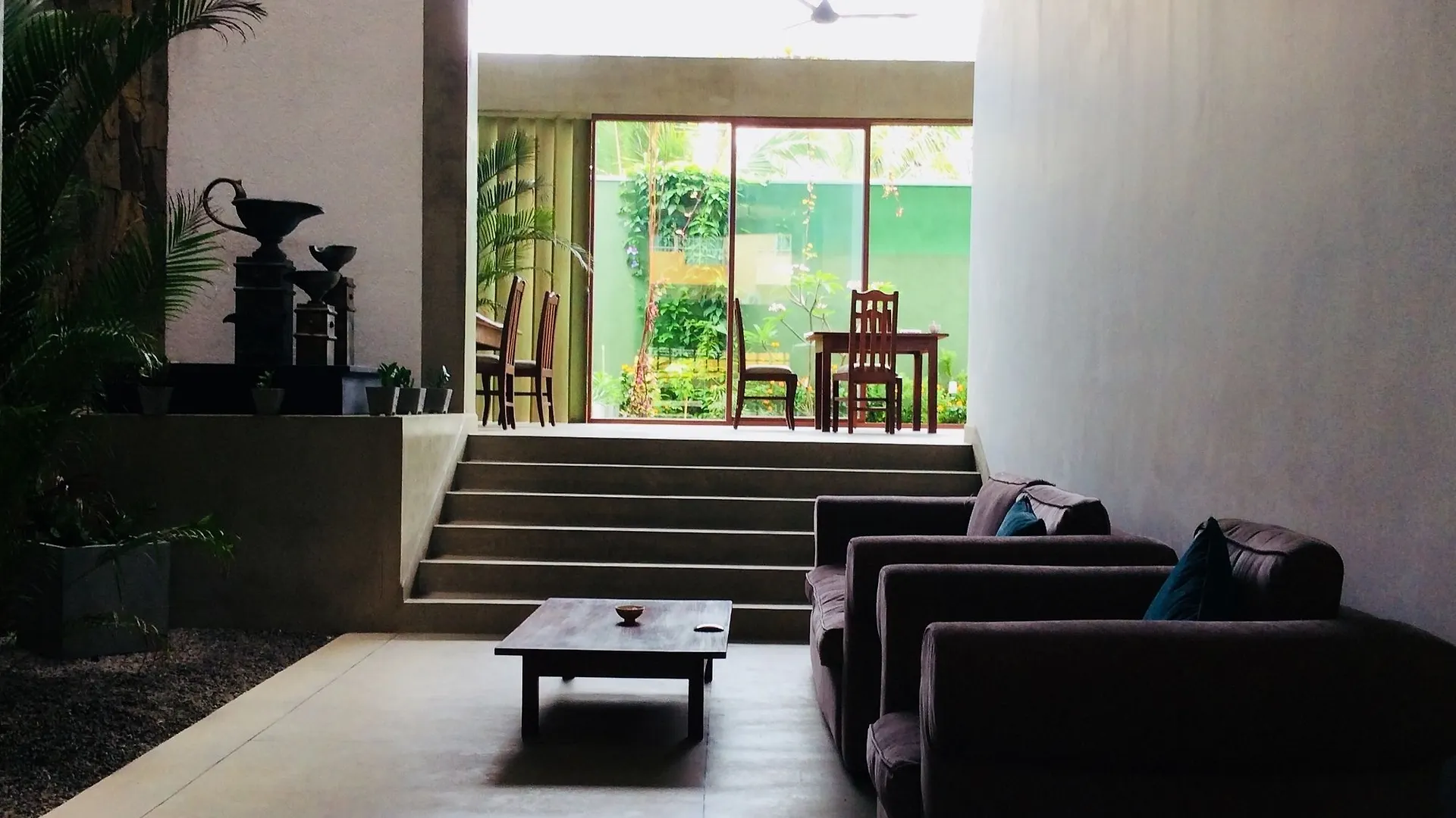 Coza Ceylon Hotel Dehiwala-Mount Lavinia